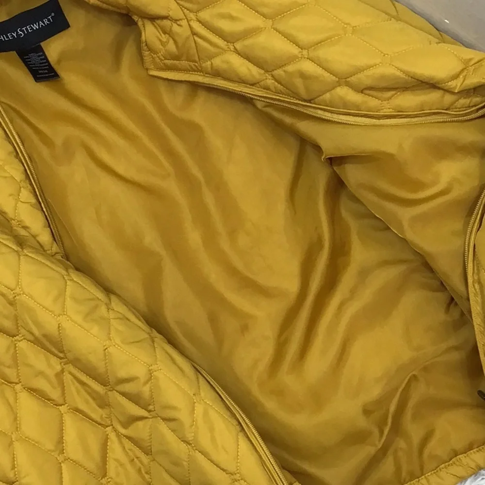 Ashley Stewart Mustard zip front diamond Quilted Jacket 26-28
